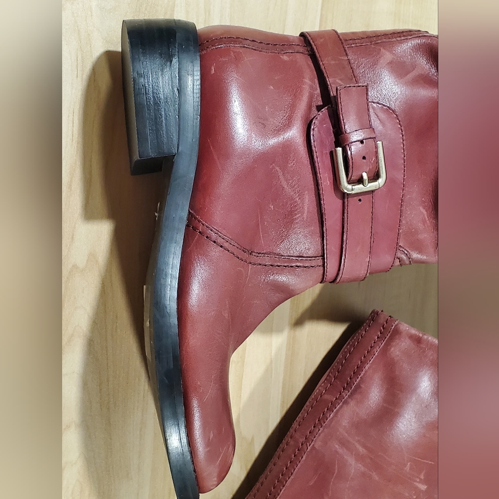 MaxGreat Leather Riding Style Tall Buttery Soft Leather Boots Distressed NWOT - Picture 8 of 11